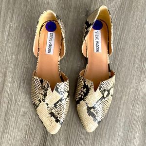Steve Madden NEW WT Snake Skin Print Flats